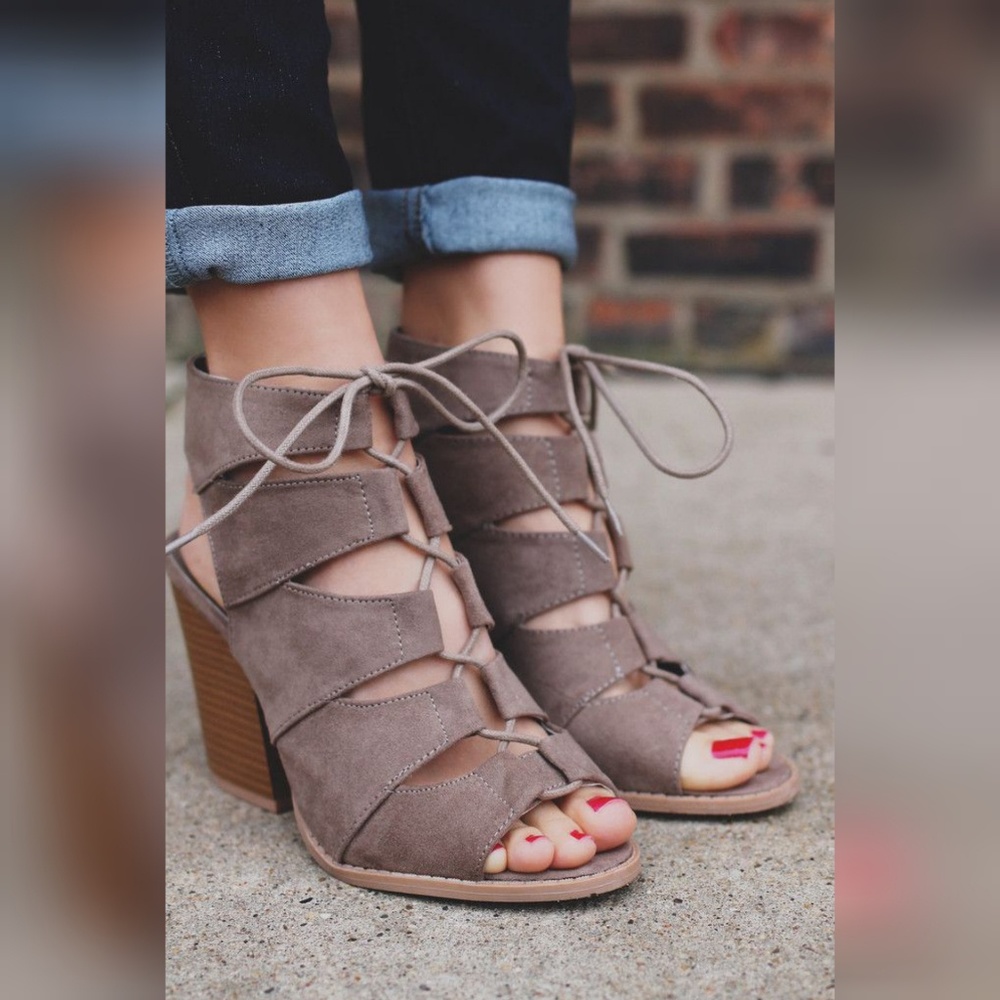 lace-up heel
